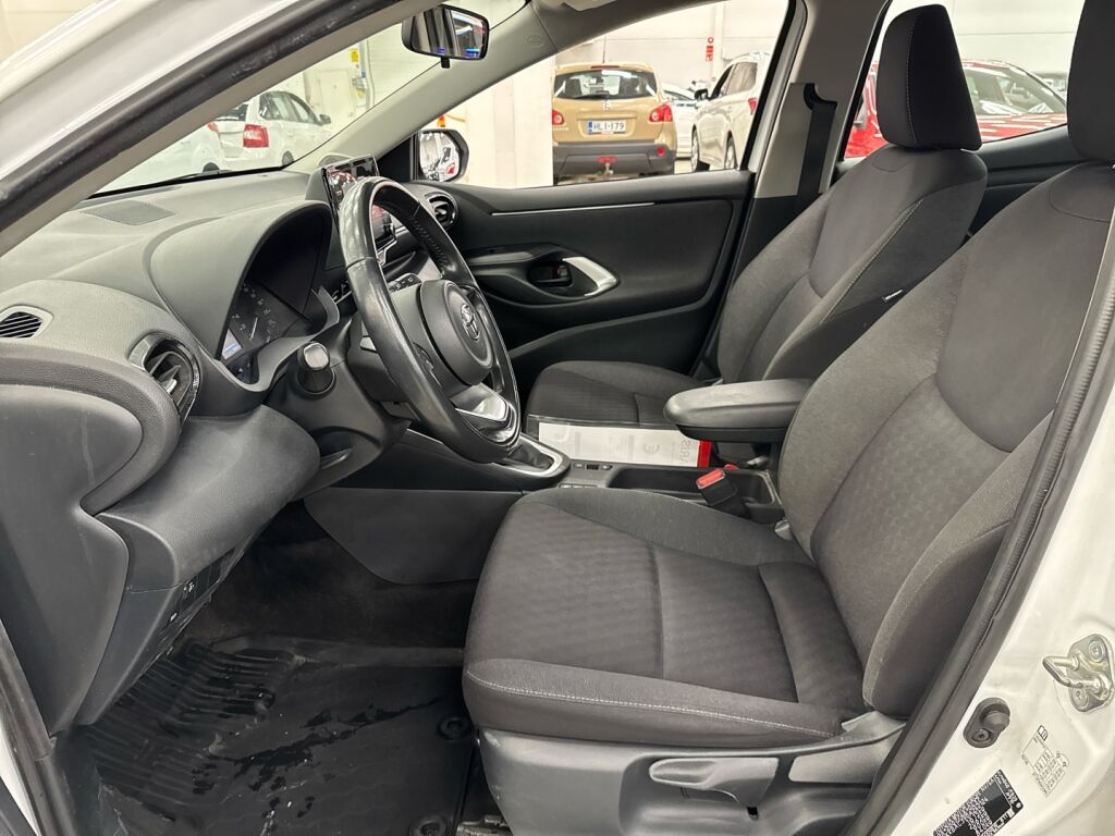 Toyota Yaris 2022 Valkoinen