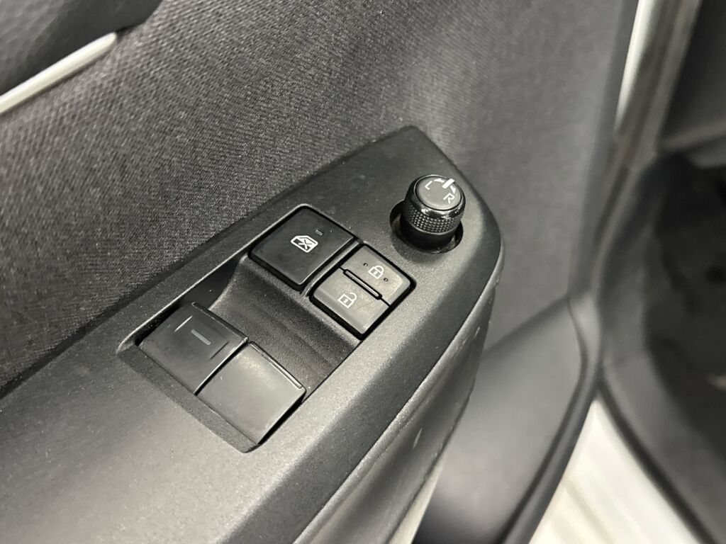 Toyota Yaris 2022 Valkoinen