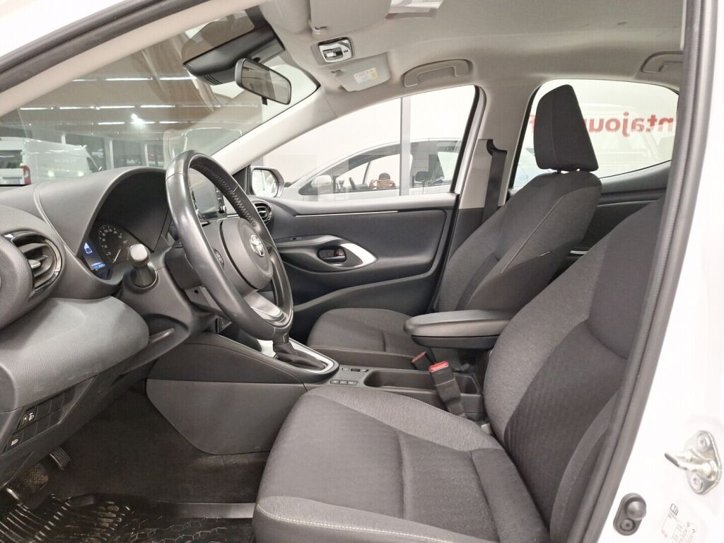 Toyota Yaris 2022 Valkoinen