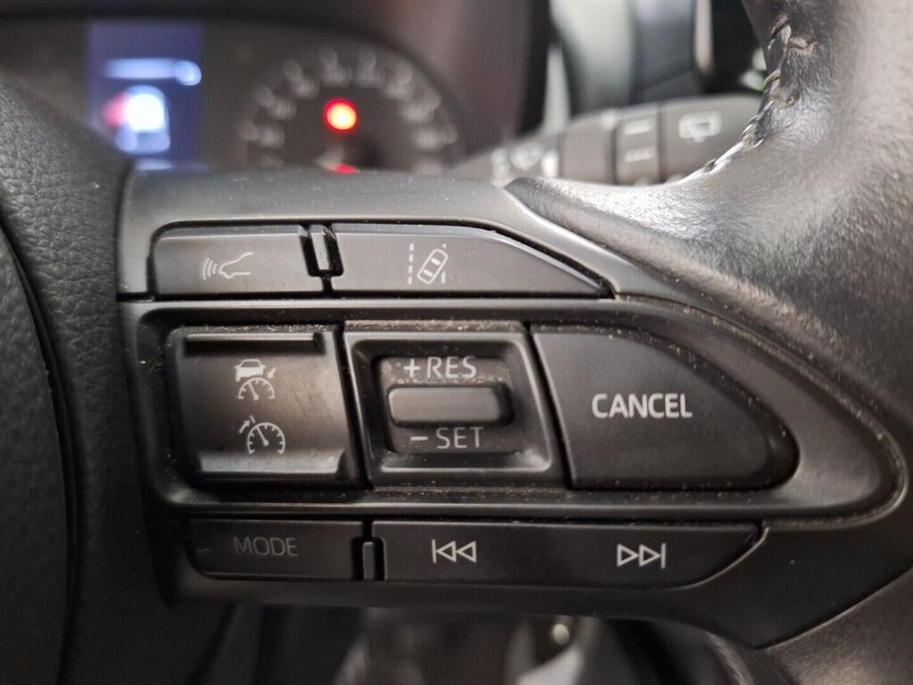 Toyota Yaris 2022 Valkoinen