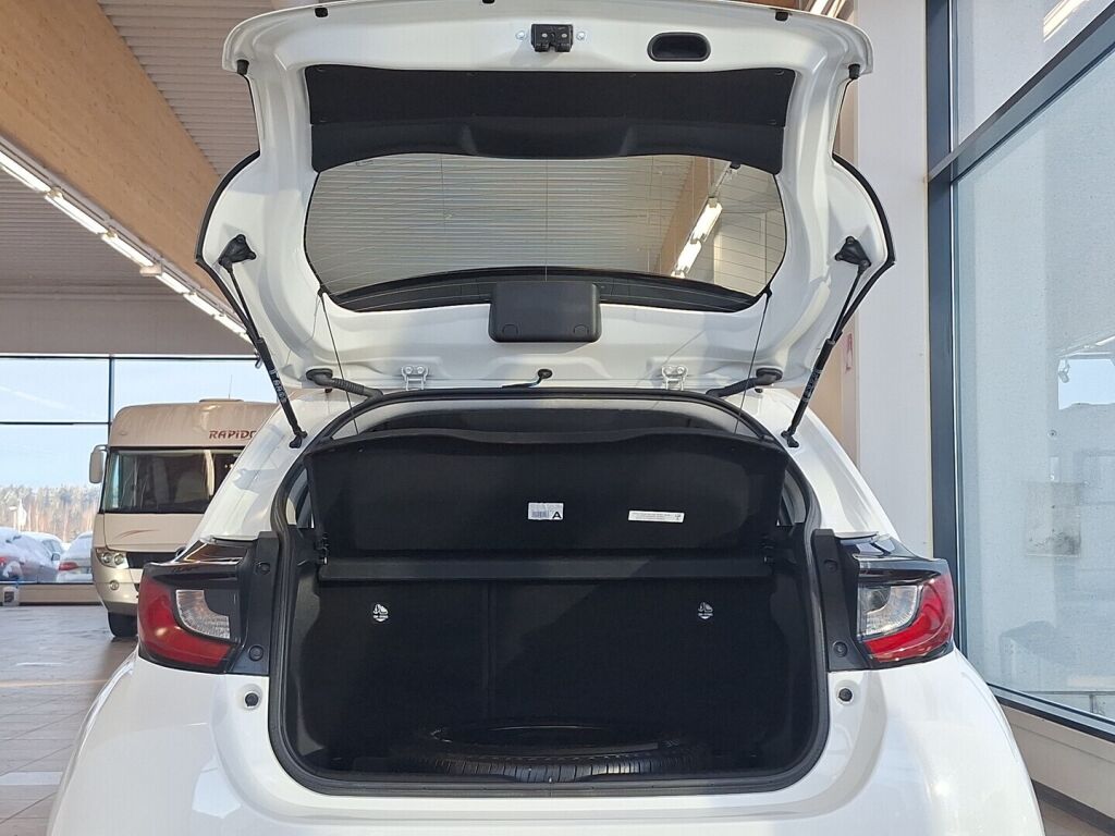 Toyota Yaris 2022 Valkoinen