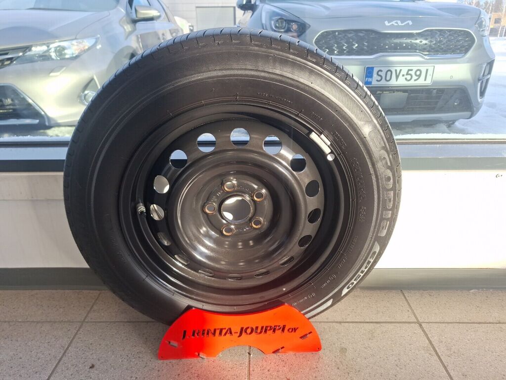 Toyota Yaris 2022 Valkoinen