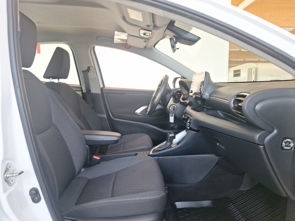 Toyota Yaris 2022 Valkoinen