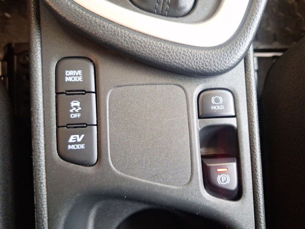 Toyota Yaris 2022 Valkoinen