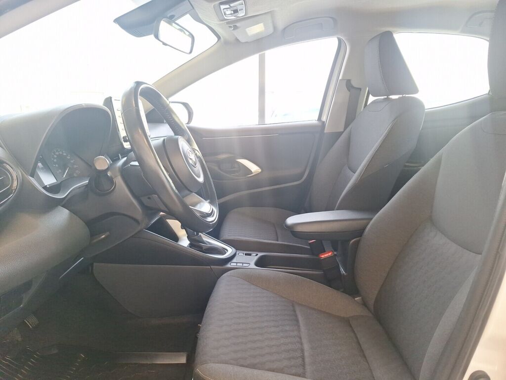 Toyota Yaris 2022 Valkoinen