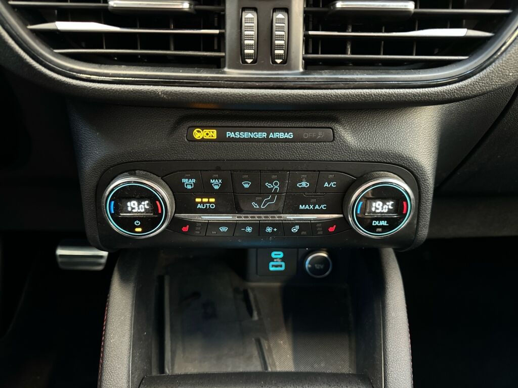 Ford Kuga 2020 Harmaa