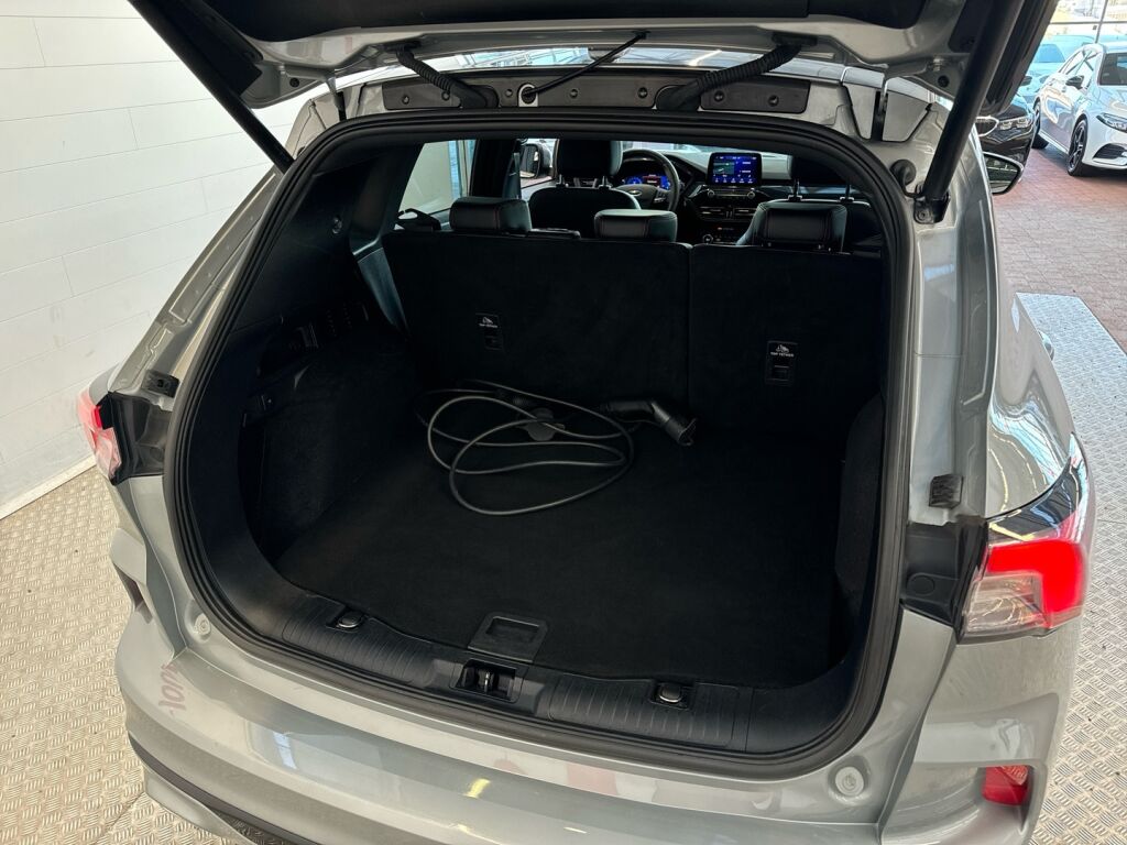 Ford Kuga 2020 Harmaa