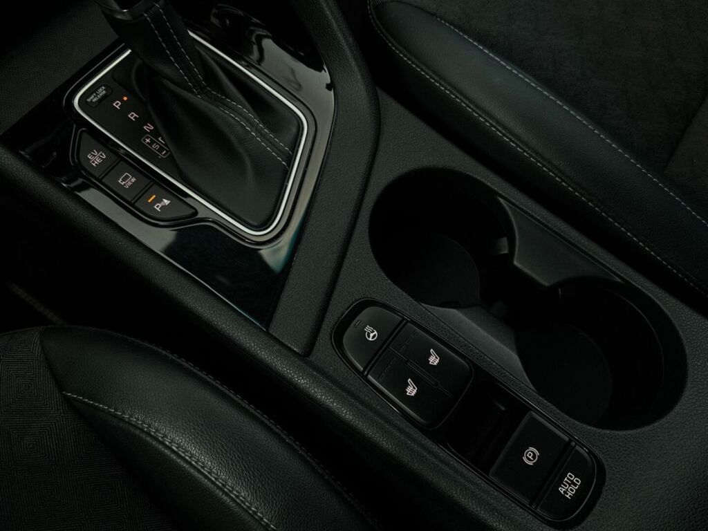 Kia Niro 2021 Sininen