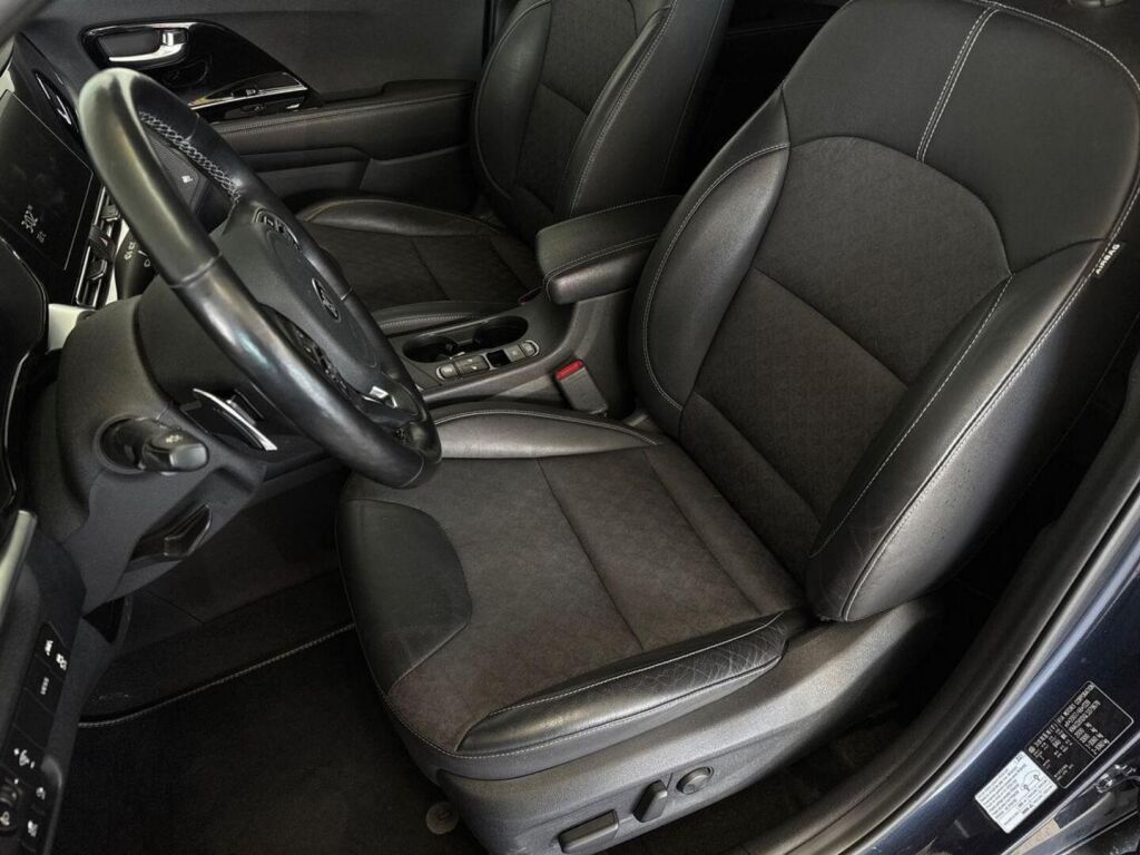 Kia Niro 2021 Sininen
