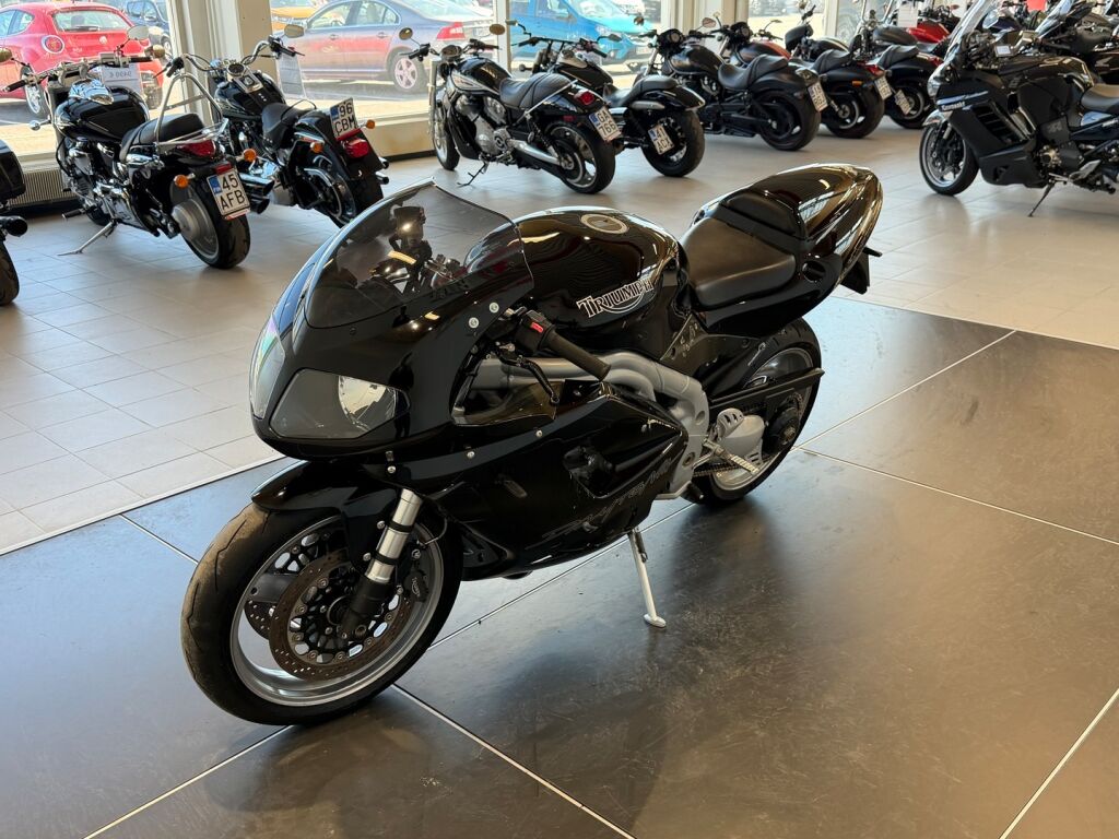 Triumph Daytona 2005 Musta