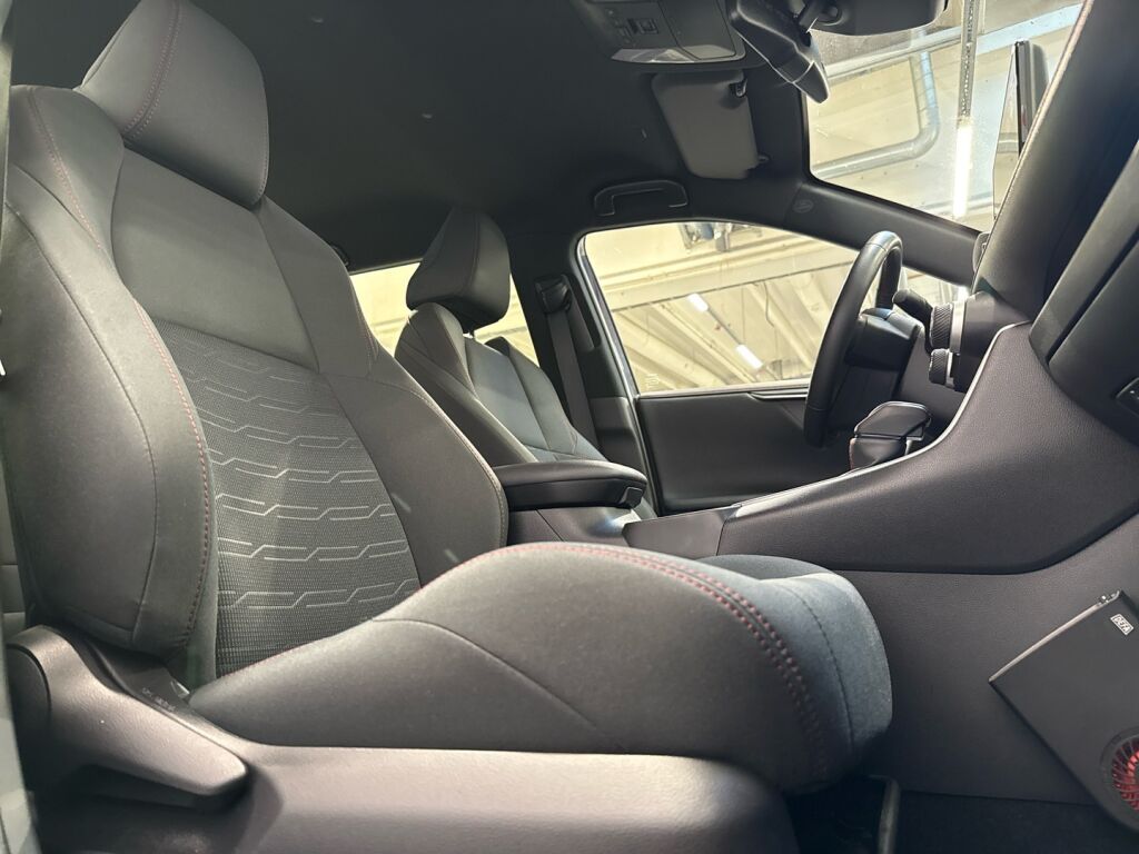 Toyota RAV4 Plug-in 2023 Sininen