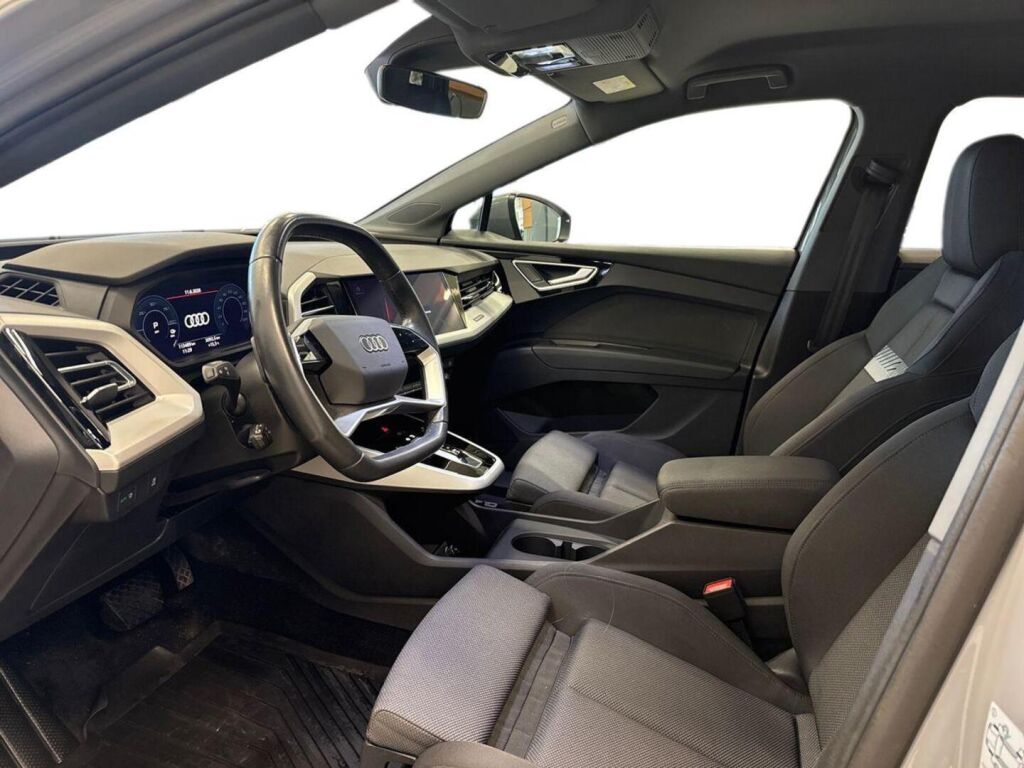 Audi Q4 e-tron 2023 Harmaa