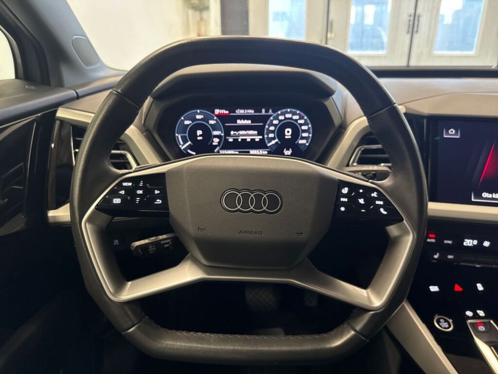 Audi Q4 e-tron 2023 Harmaa