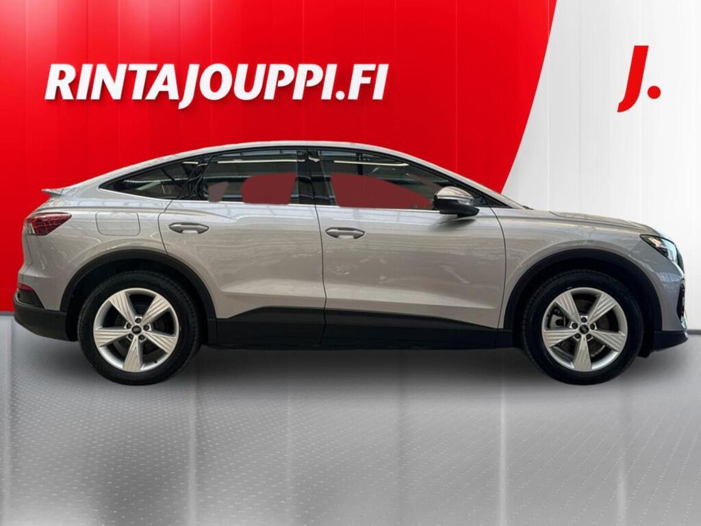 Audi Q4 e-tron 2023 Metalli hopea(Floret-hopea)