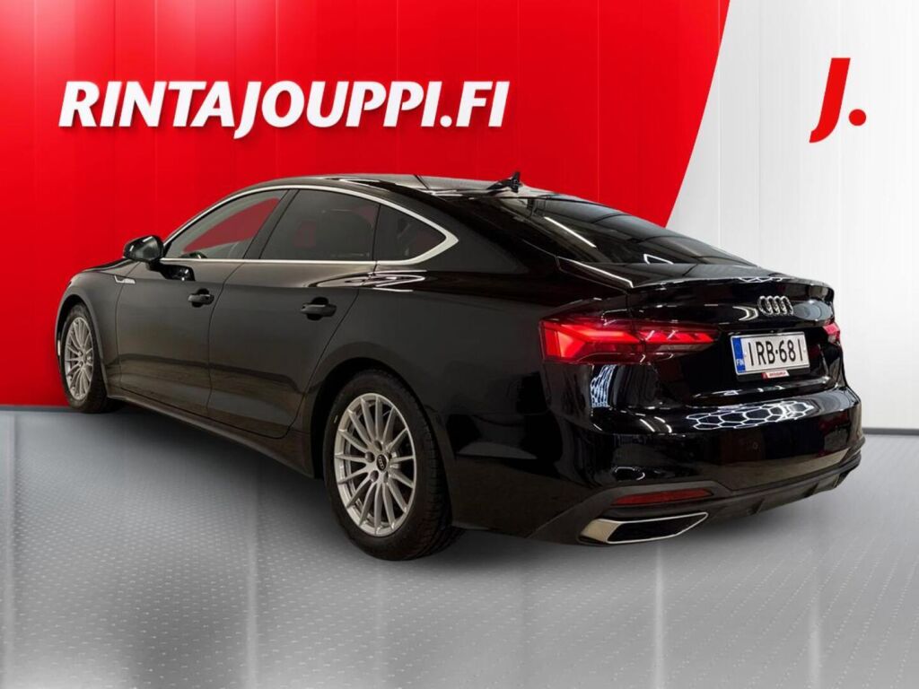 Audi A5 2023 Musta