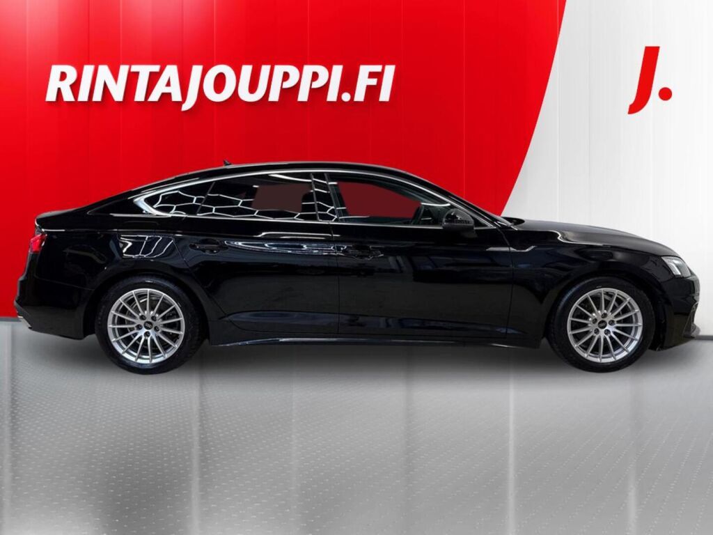 Audi A5 2023 Musta