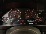 BMW 330 2018 Sininen