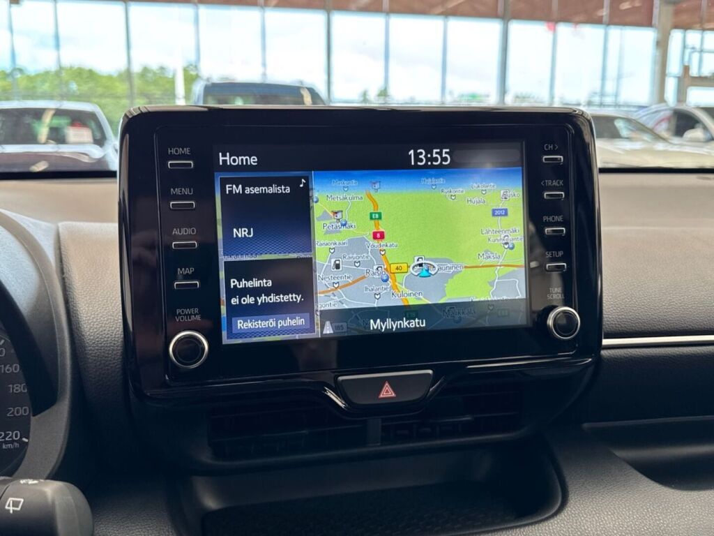Toyota Yaris 2023 Valkoinen