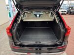 Volvo XC60 2023 Musta