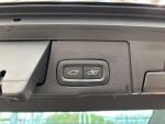 Volvo XC60 2023 Musta