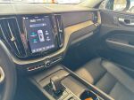 Volvo XC60 2023 Musta
