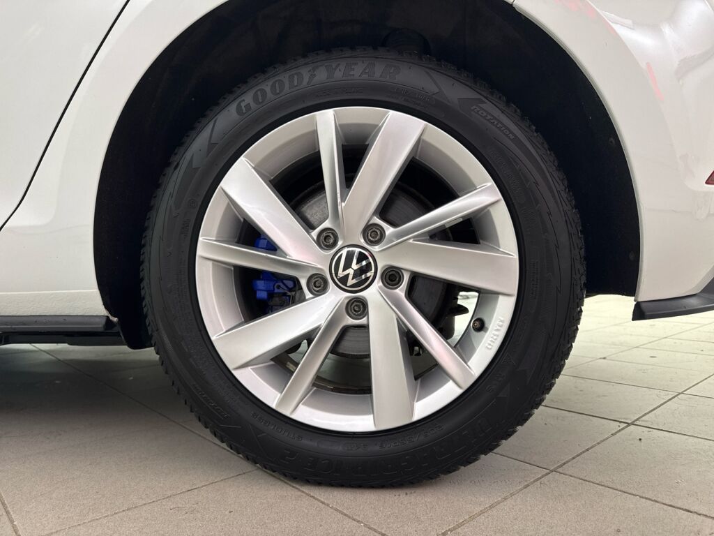 Volkswagen Golf 2020 Valkoinen