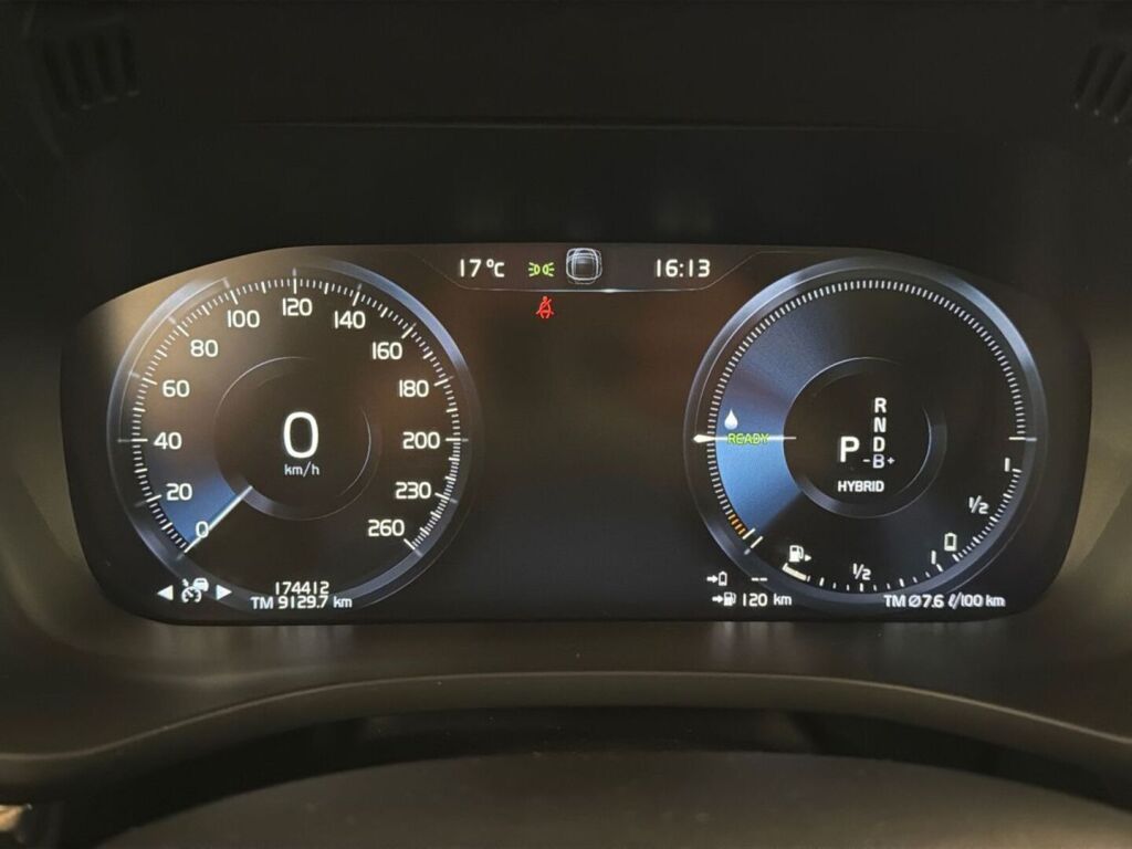 Volvo XC60 2020 Valkoinen