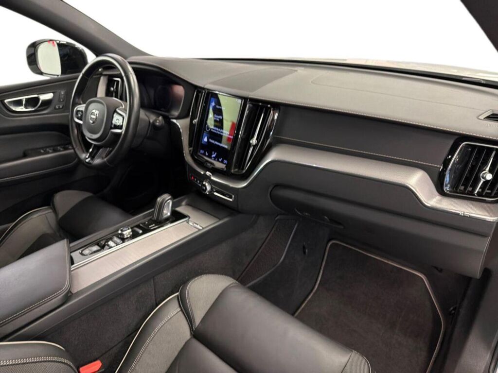 Volvo XC60 2020 Valkoinen