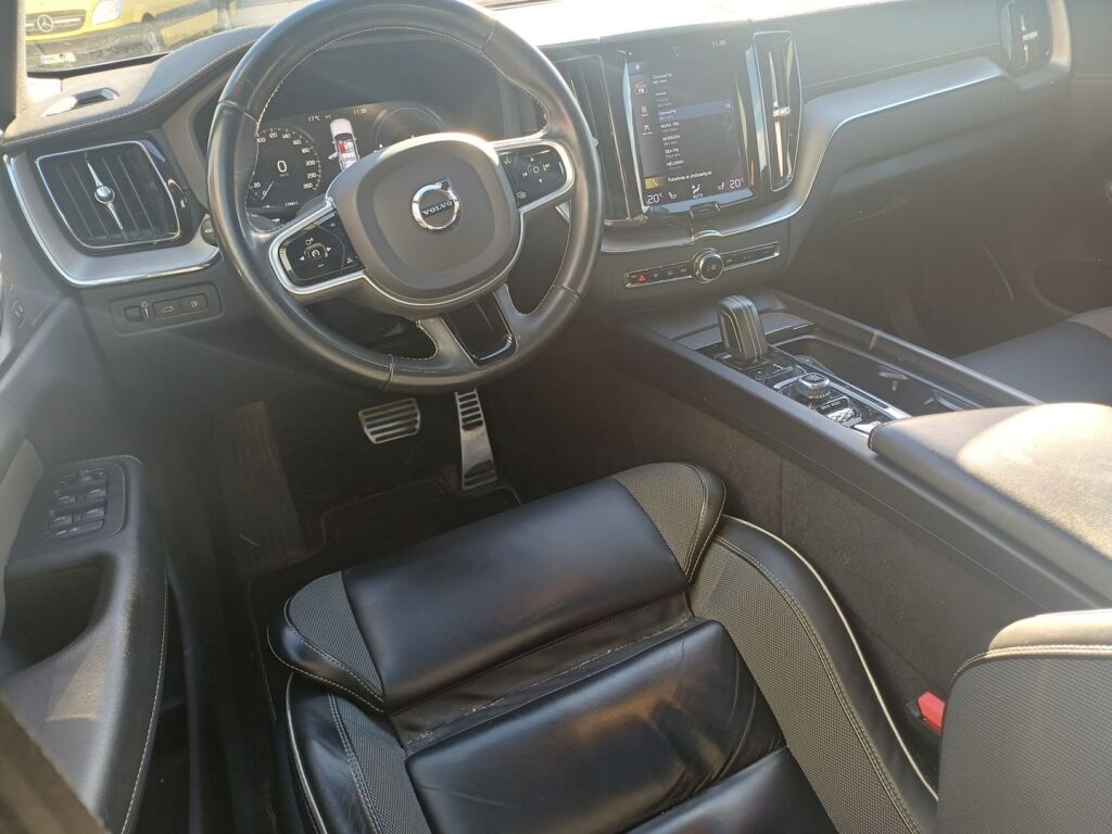 Volvo XC60 2020 Valkoinen