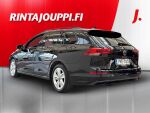 Volkswagen Golf 2023 Musta