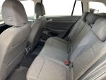 Volkswagen Golf 2023 Musta
