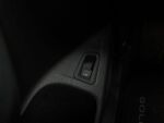 Volkswagen Golf 2023 Musta