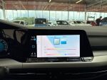 Volkswagen Golf 2023 Musta