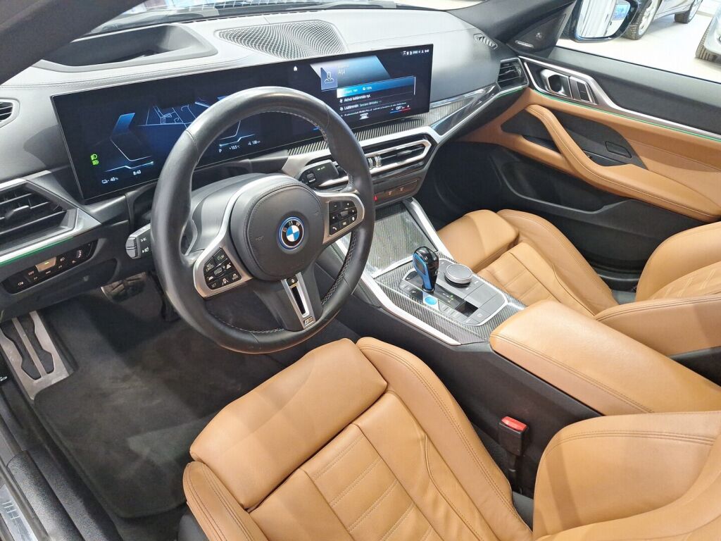 BMW i4 2023 Musta
