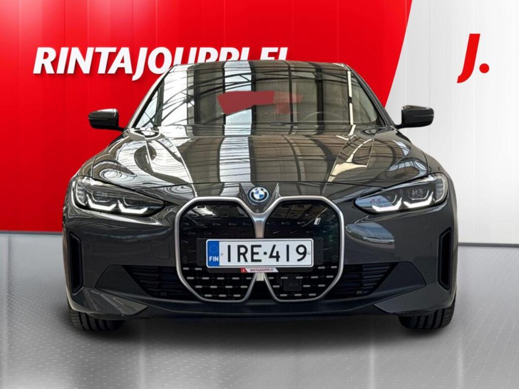 BMW i4 2023 Harmaa metalli(Dravit Gray)