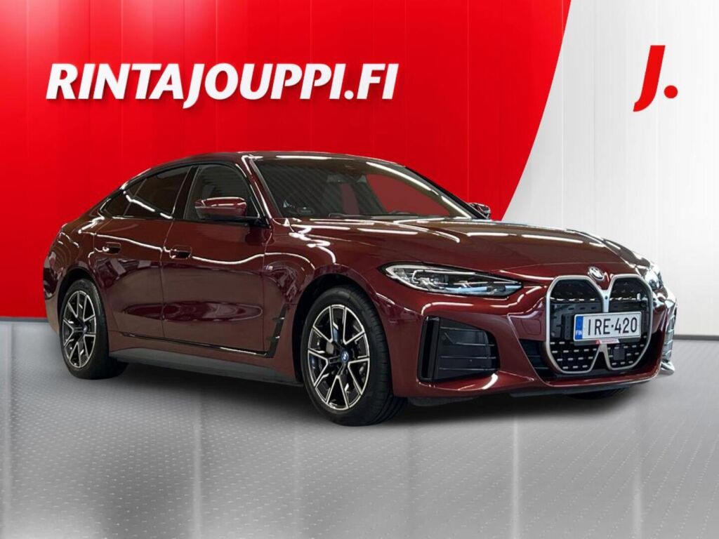BMW i4 2023 Punainen