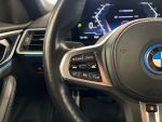 BMW i4 2023 Punainen