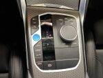 BMW i4 2023 Punainen
