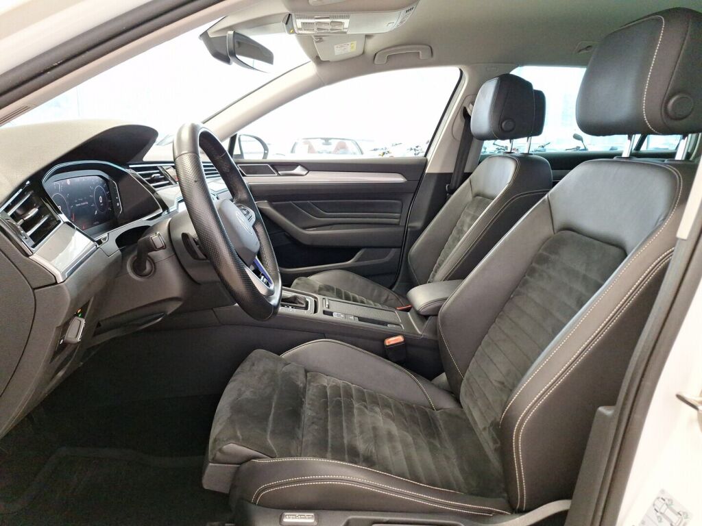 Volkswagen Passat 2020 Valkoinen