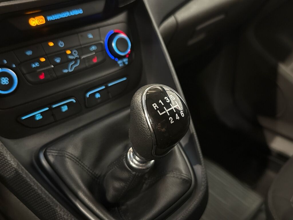 Ford Transit Connect 2023 Valkoinen