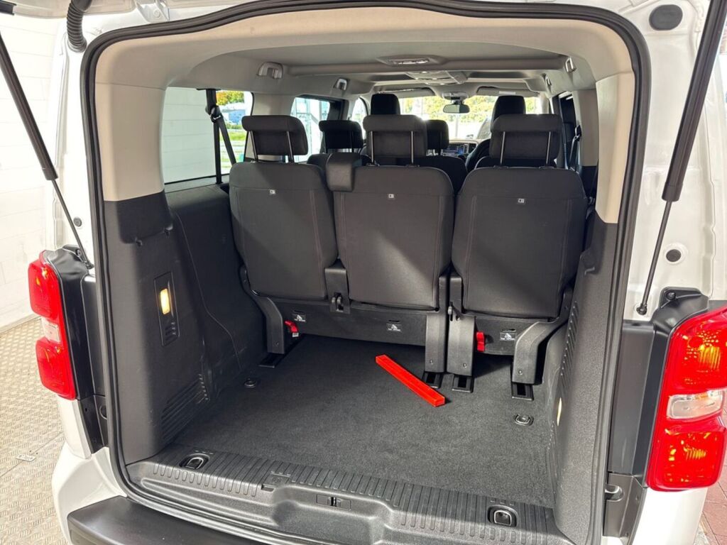 Toyota Proace Verso 2023 Valkoinen