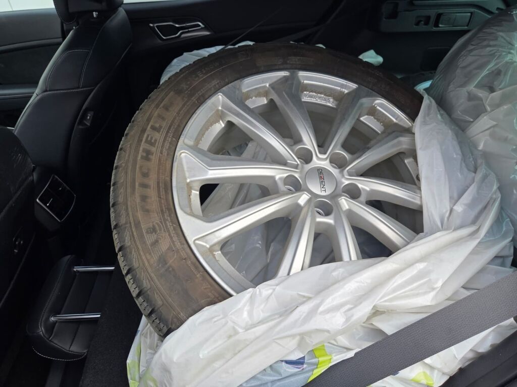 Kia Sportage 2023 Musta