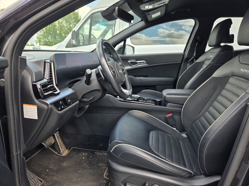 Kia Sportage 2023 Musta