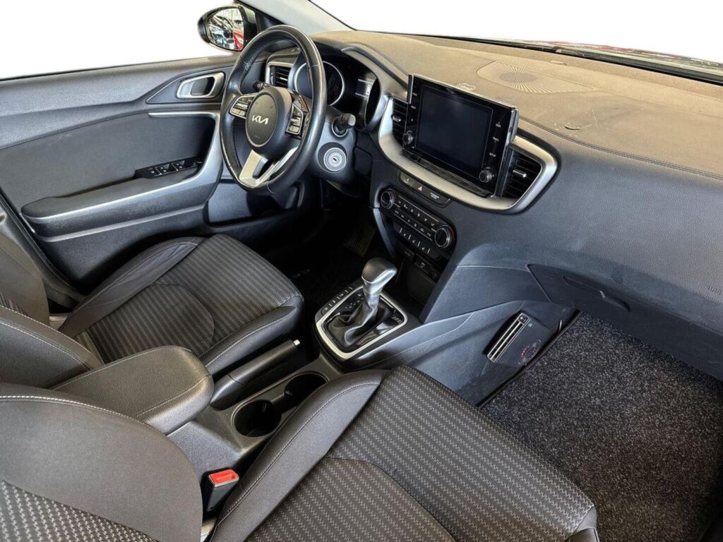 Kia Ceed 2023 Hopea
