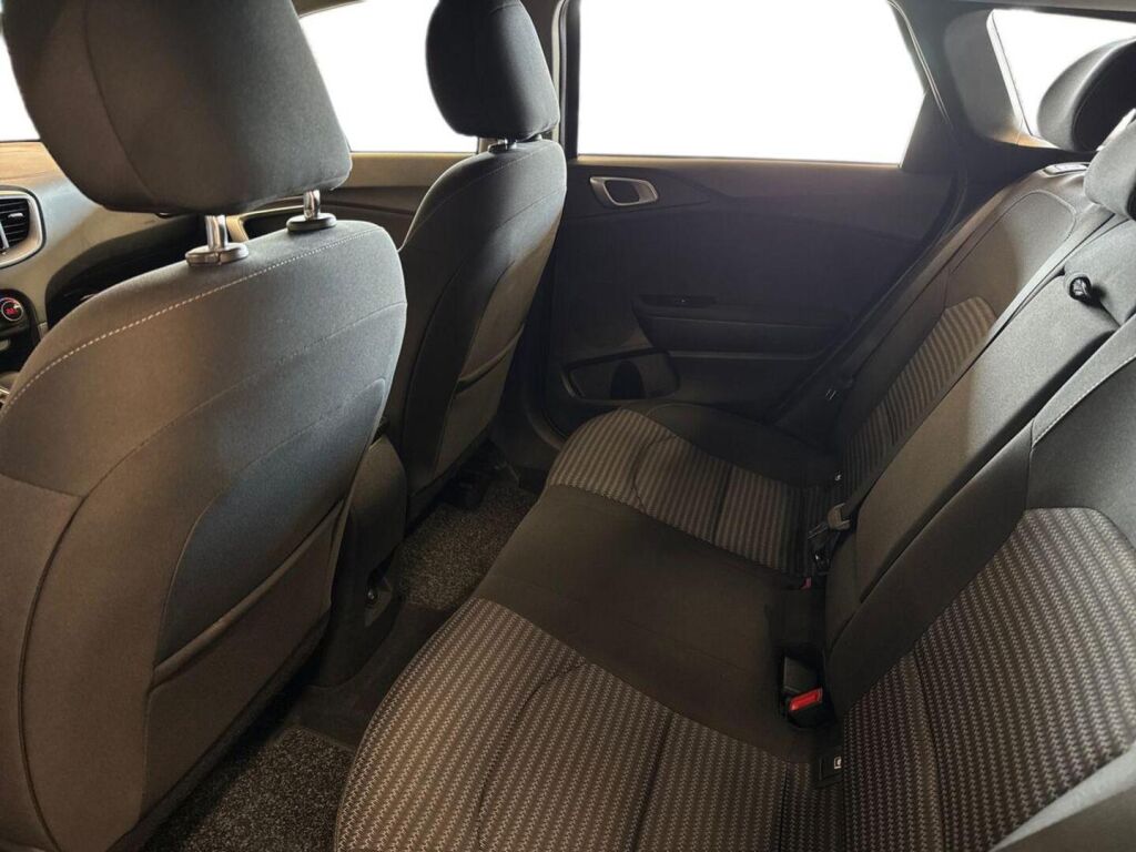 Kia Ceed 2023 Hopea