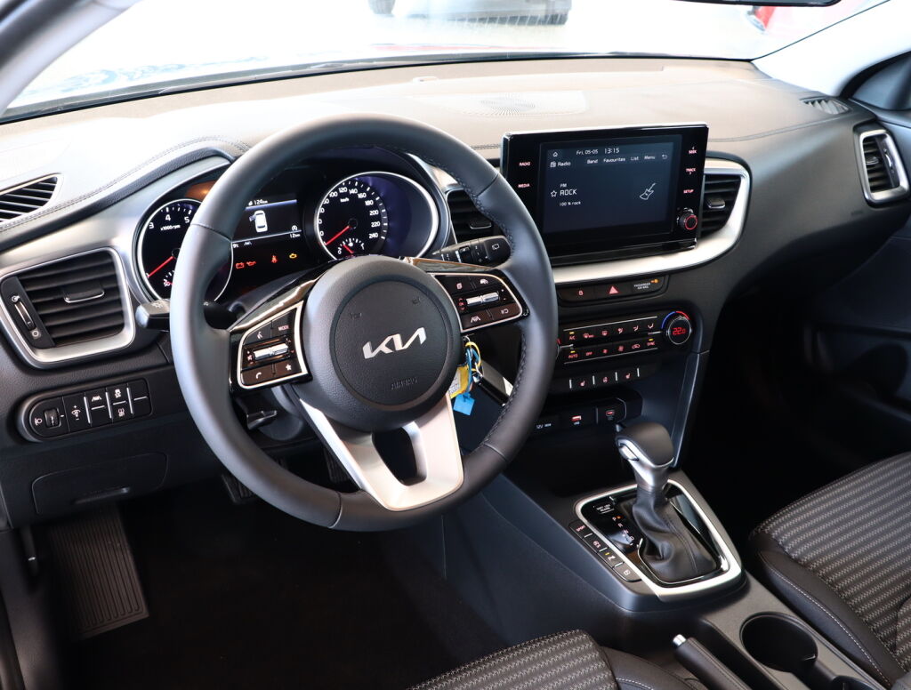 Kia Ceed 2023 Hopea