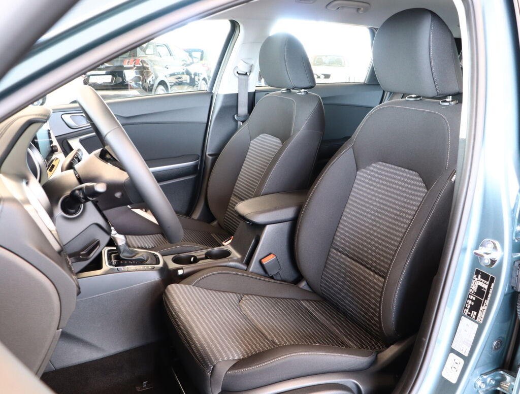 Kia Ceed 2023 Hopea