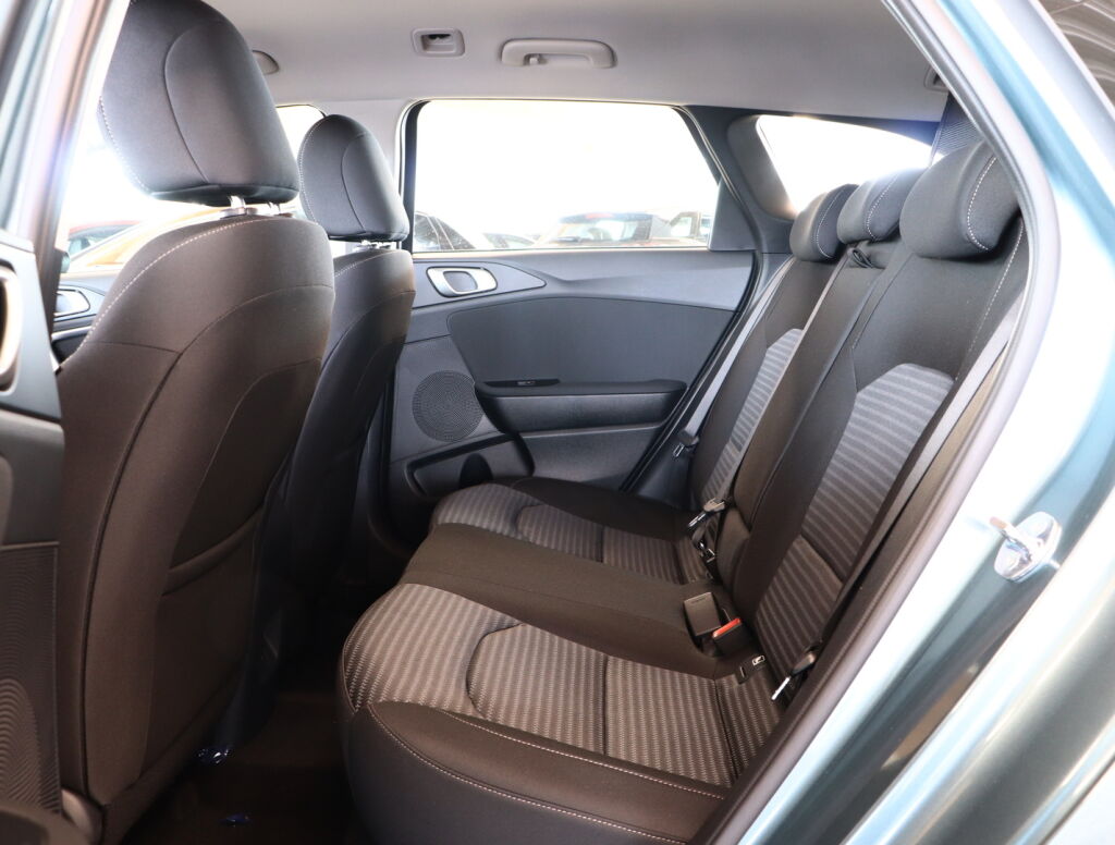 Kia Ceed 2023 Hopea