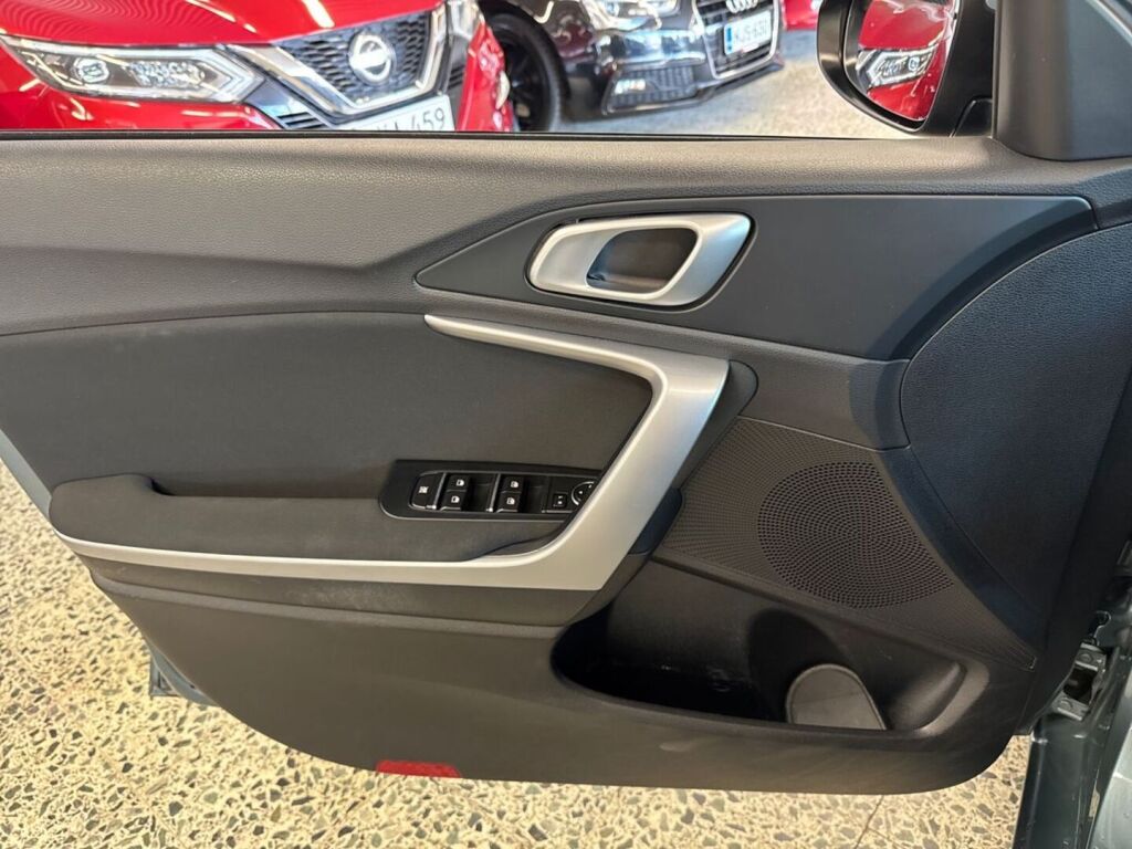 Kia Ceed 2023 Hopea