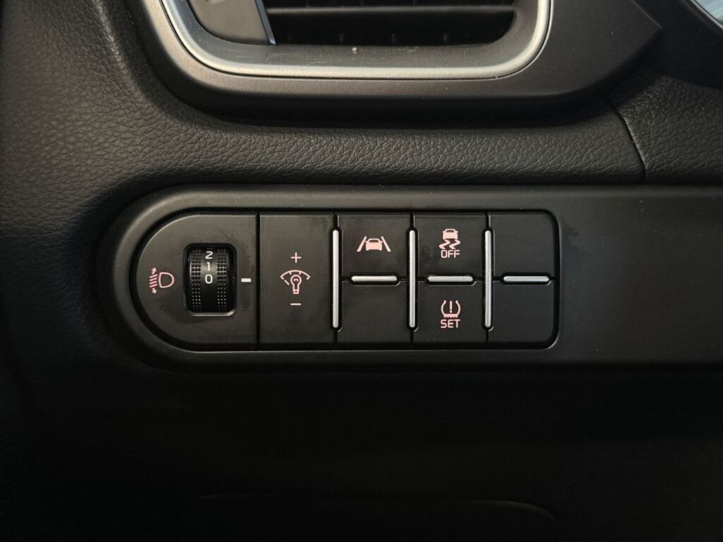 Kia Ceed 2023 Hopea